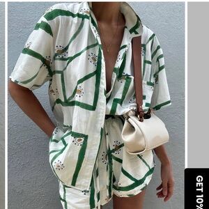 Commense Linen White Shorts with Green Abstract Eye Sun Print